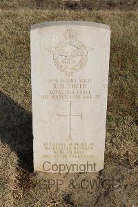 Ismailia War Memorial Cemetery - Cheer, B H